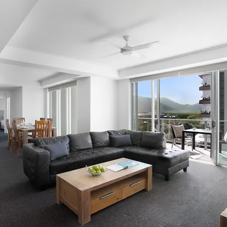Mantra Trilogy Hotel Cairns Exterior photo